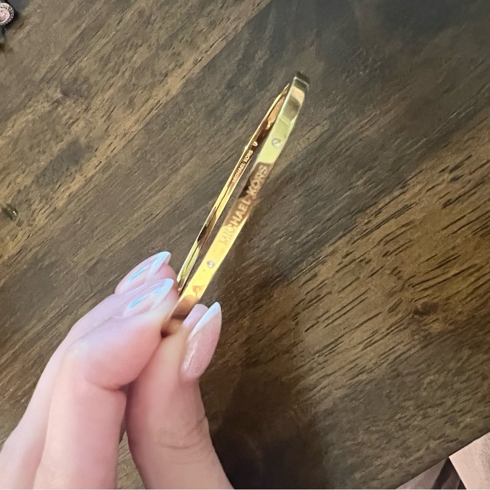 Michael Kors Shiny Gold Bracelet